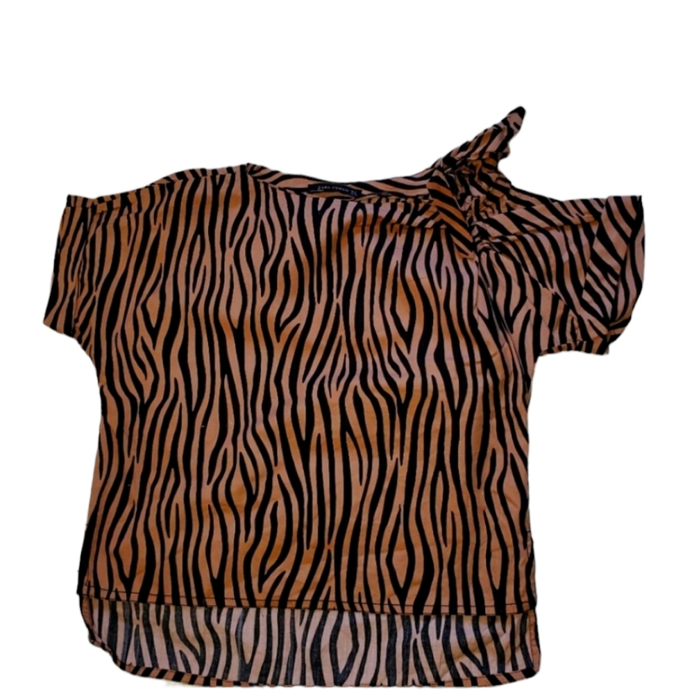 Zara Animal Print top